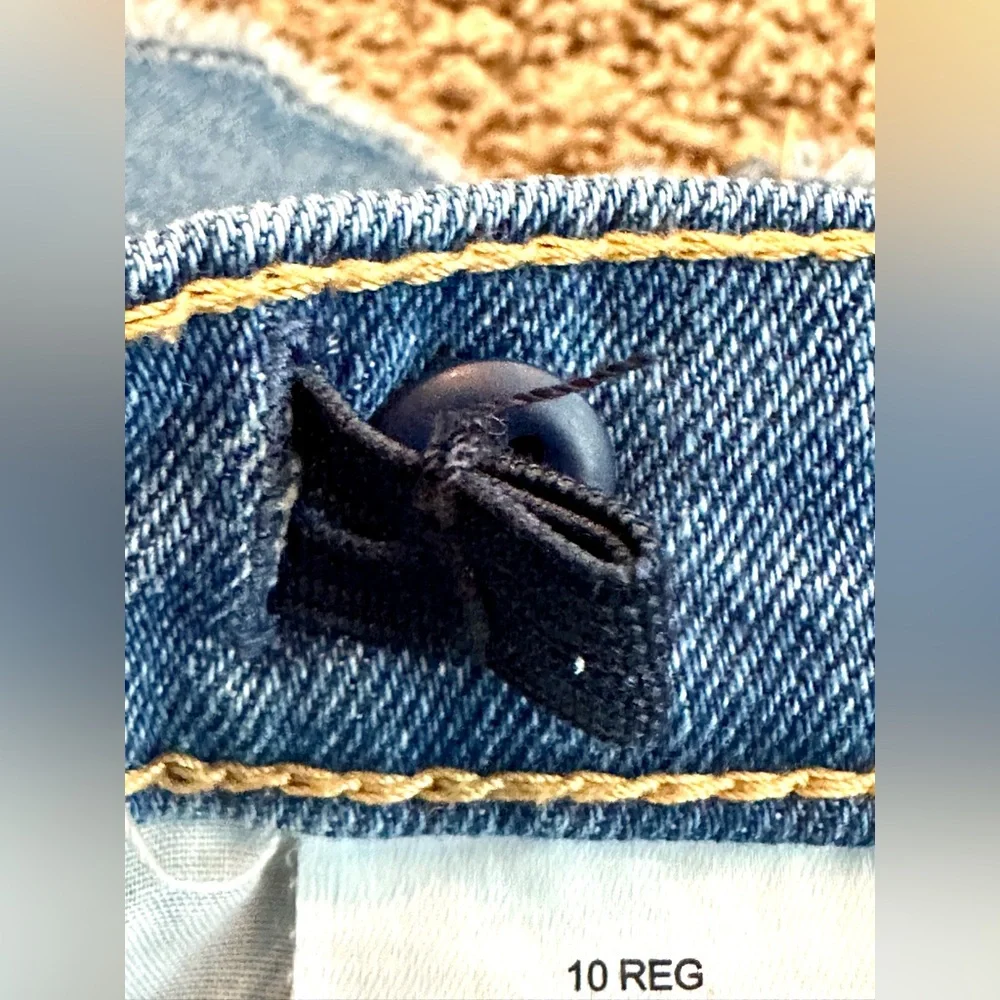 Levi's Girlfriend Shorty 5 Pocket Shorts youth size 10 - Picture 6 of 9